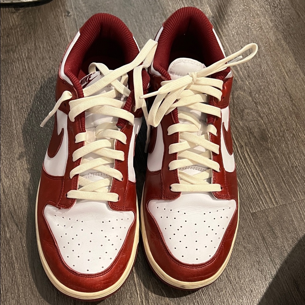 Nike Men's Red and White Sneakers